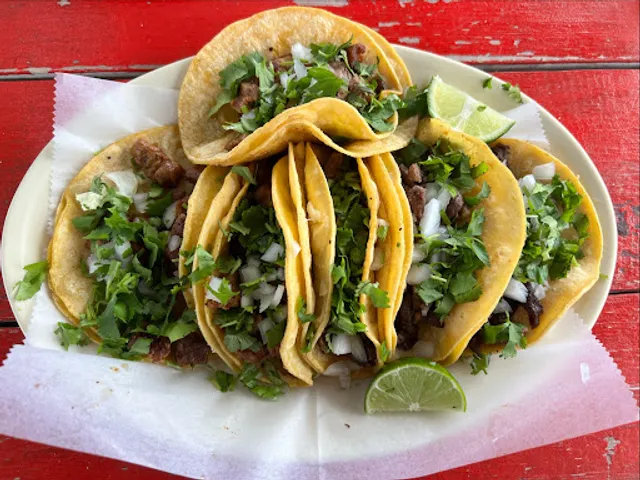Taqueria Los Lagos (Food Truck)