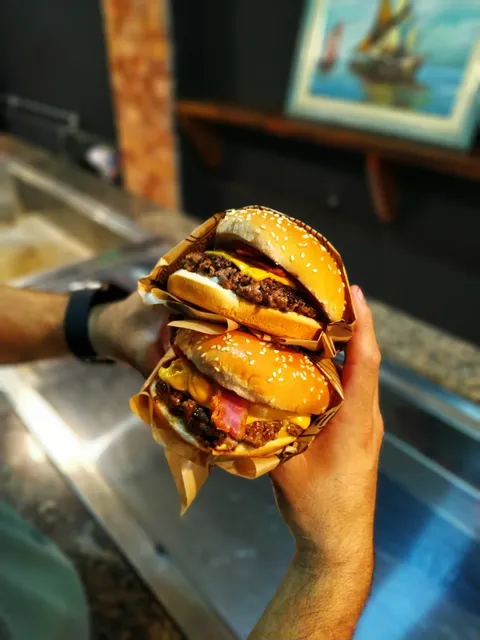 Burger My Buns