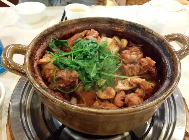 Yujun Chongqing Hot Pot