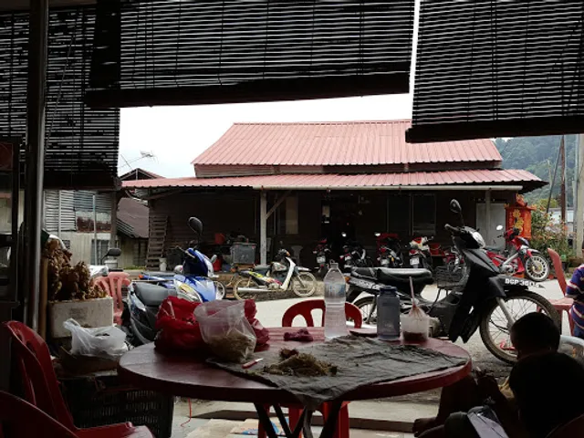 Nam Fong 南方茶室