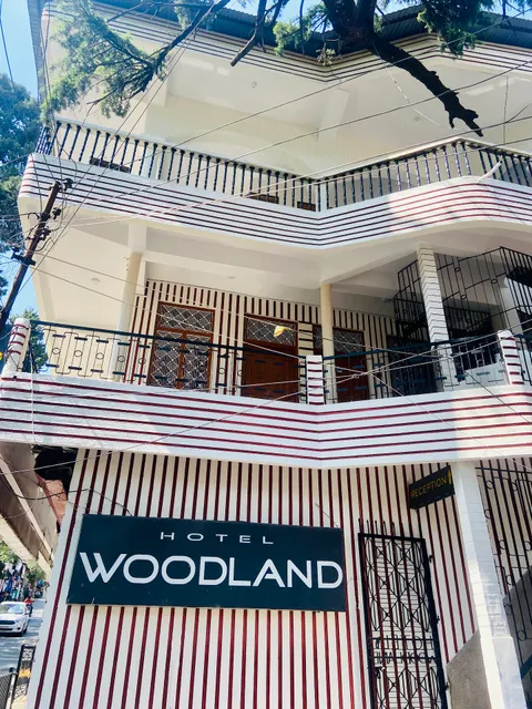 Hotel Woodland