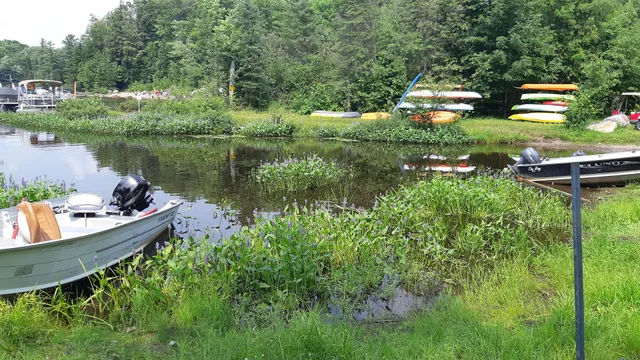 Horseshoe Lake Camp & Cottages