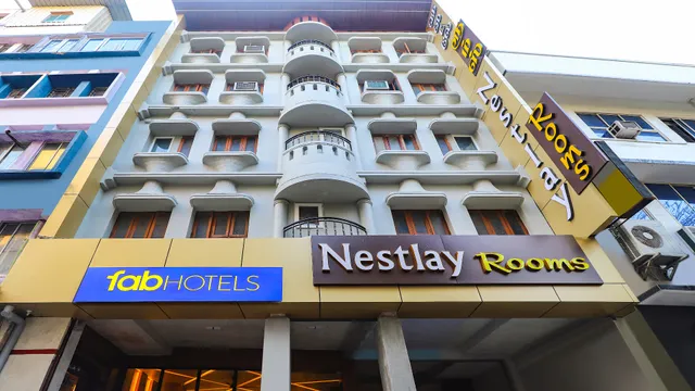 FabHotel Nestlay Rooms High Court