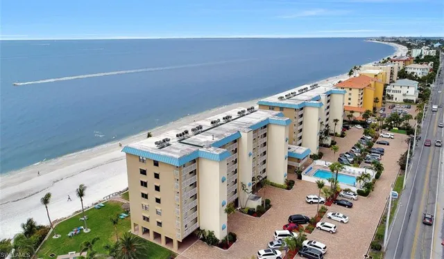 Smuggler's Cove - Vacation Rentals