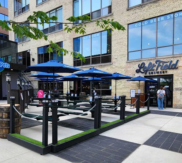 Left Field Brewery (Liberty Village)