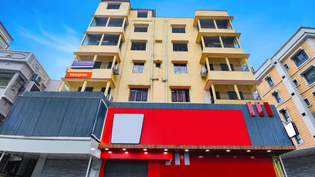 FabHotel Comfort Inn - Hotel in Chinar Park, Kolkata