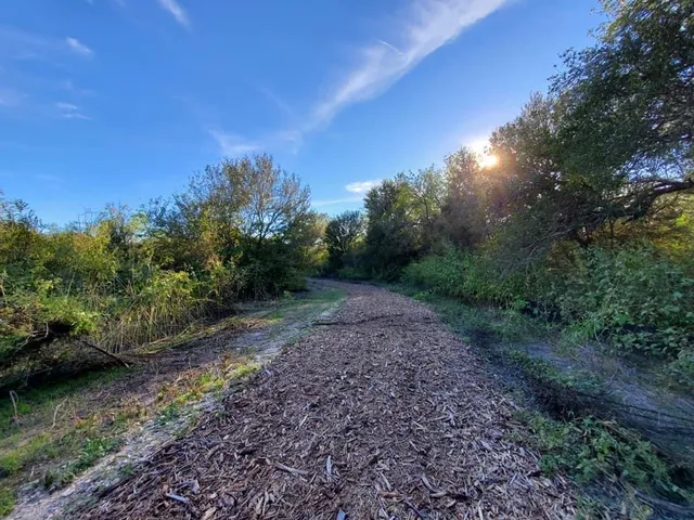 Woodlands Park Nature Trail