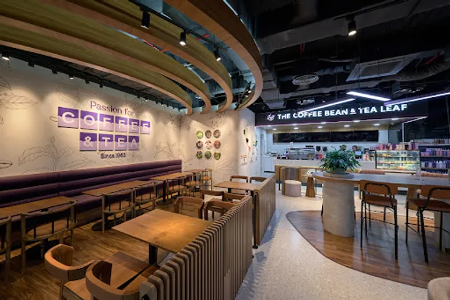The Coffee Bean & Tea Leaf - Hùng Vương Plaza