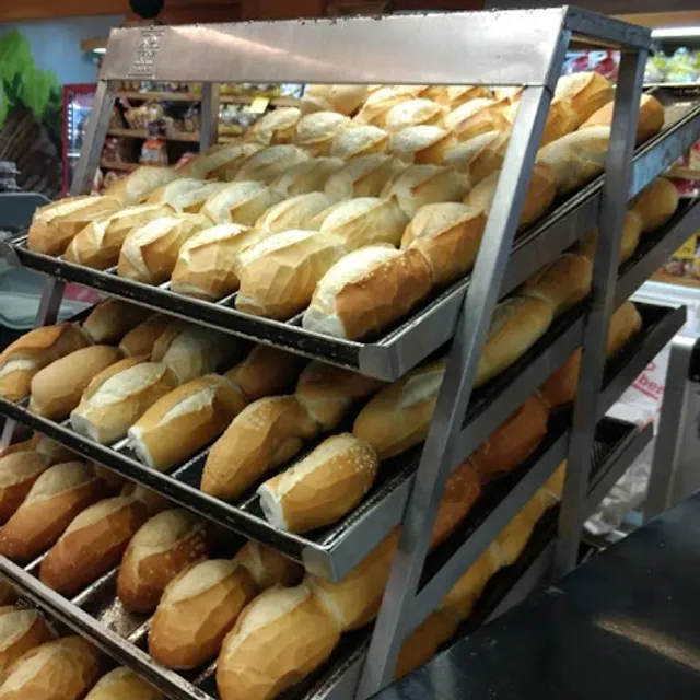 Pão Quente Padaria e Lanchonete