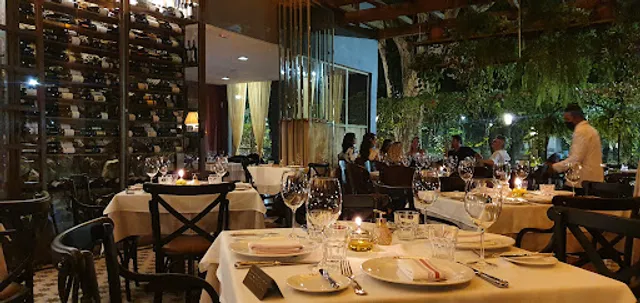 Marie Cuisine: Vinhos, Massas, Sobremesa, Bistrô, Brasília DF