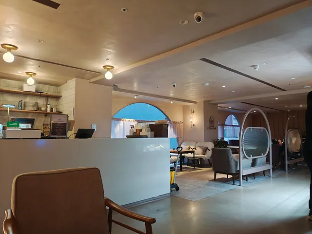 隅室咖啡餐廳 us cafe 六合店