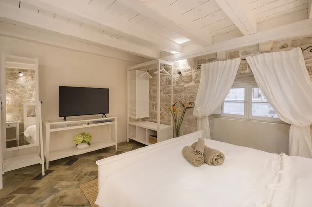 Apartment House Lina