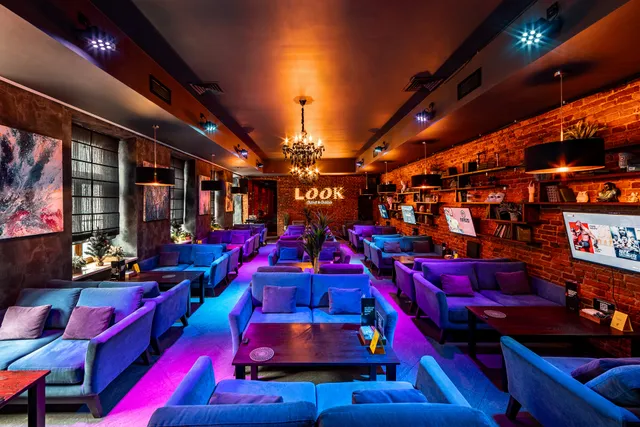 Look lounge bar