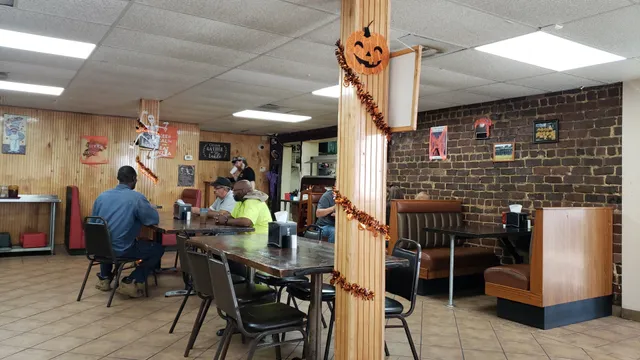 Paparoni's Pizzeria and Grill