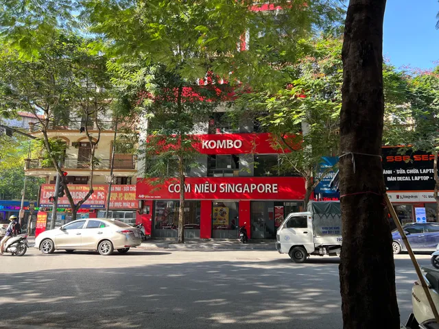 Cơm niêu Singapore KOMBO - 46 Trần Đại Nghĩa