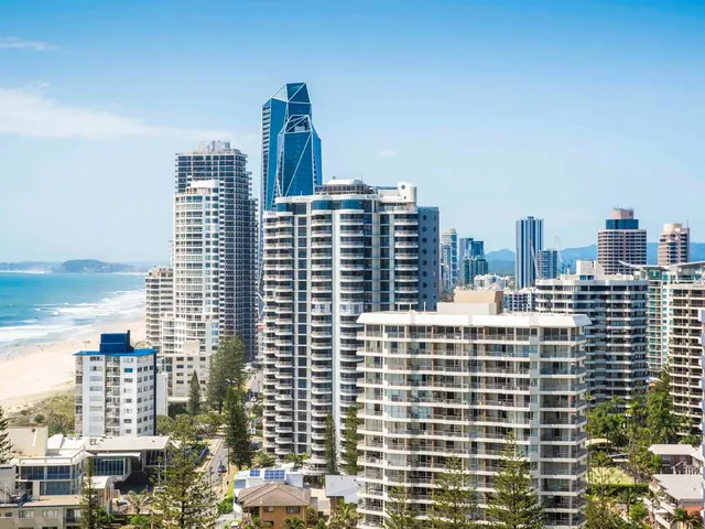 BreakFree Acapulco Surfers Paradise