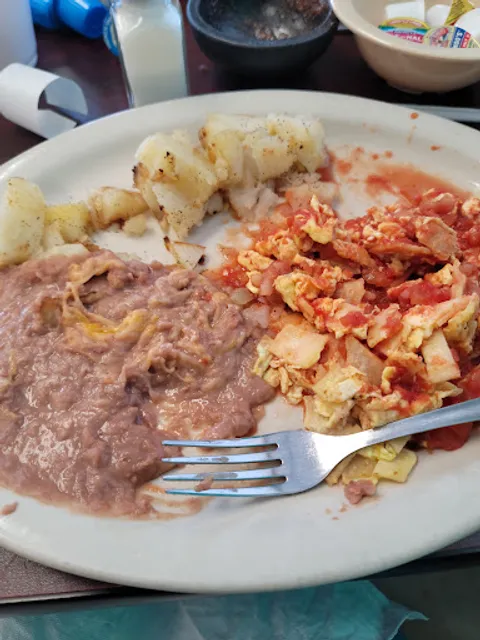 Rachael’s Restaurant & Tortilla Factory