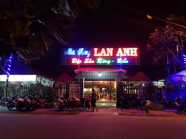 Nhà Hàng Lan Anh