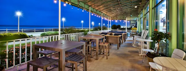 Hemingway's Restaurant & Bar Pilar