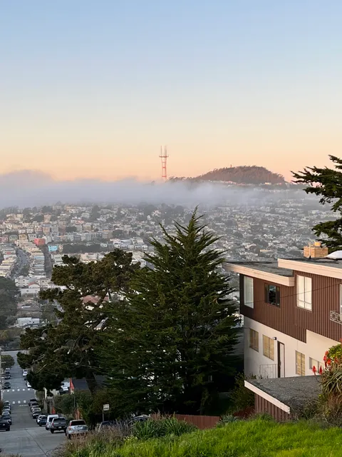 Lakeview and Ashton Mini Park