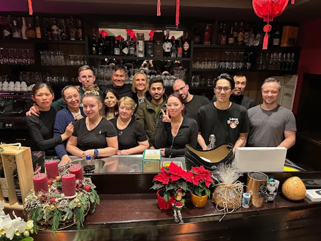 RUYI Asian Fusion & Sushi Restaurant