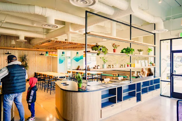 Ola Juice and Coffee Bar