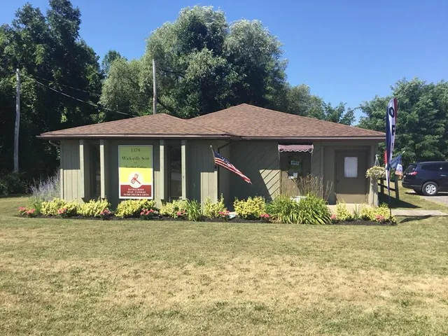 Wick-edly Sent Bath, Body & Gifts