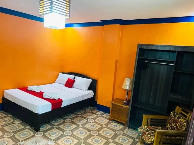 RedDoorz @ Johsons Pension House Butuan City