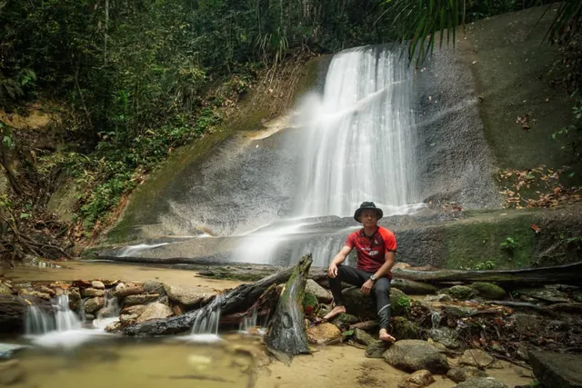Bukit Saga Waterfall