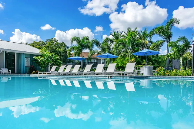 Trellis at the Lakes