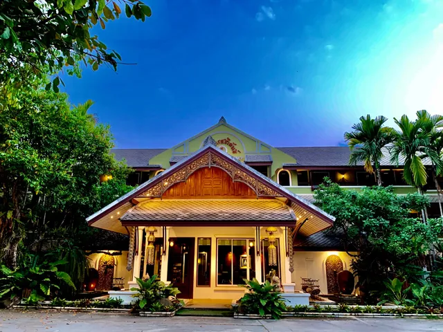 Rommai Green Park Boutique Hotel Resort