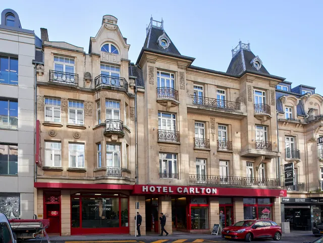 Hôtel Perrin (former Hotel Carlton)