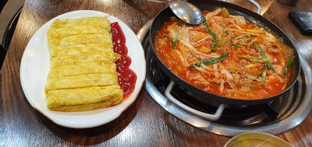 통돼지두루치기