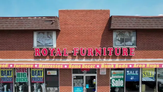 Royal Furniture Outlet - Waukegan