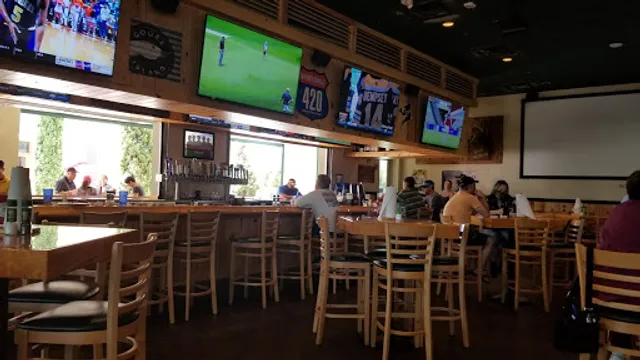 Gator's Dockside Highland City