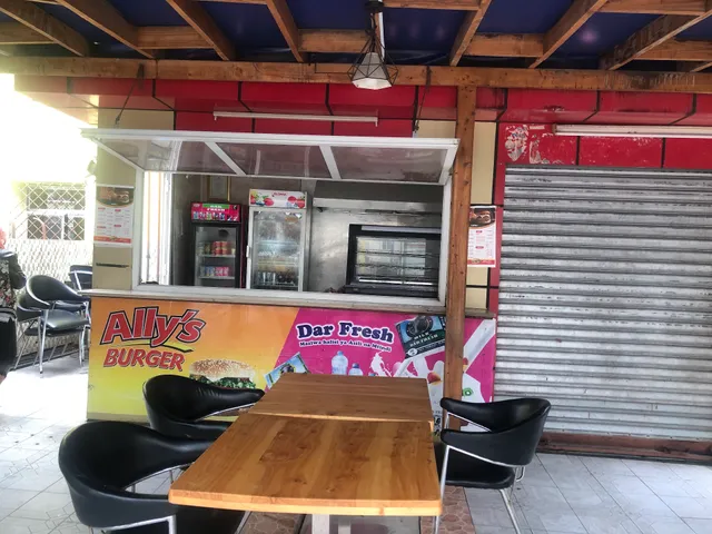 Ally's Cafe and Bakery