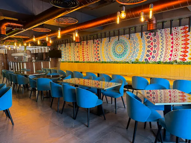 Meera's Bar & Restaurant