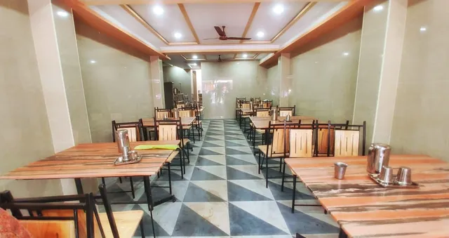 Hotel Vasantha Vihar (Pure Veg.)