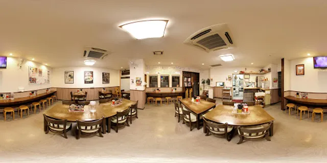 Okamoto-chuka Komatsushima-honten