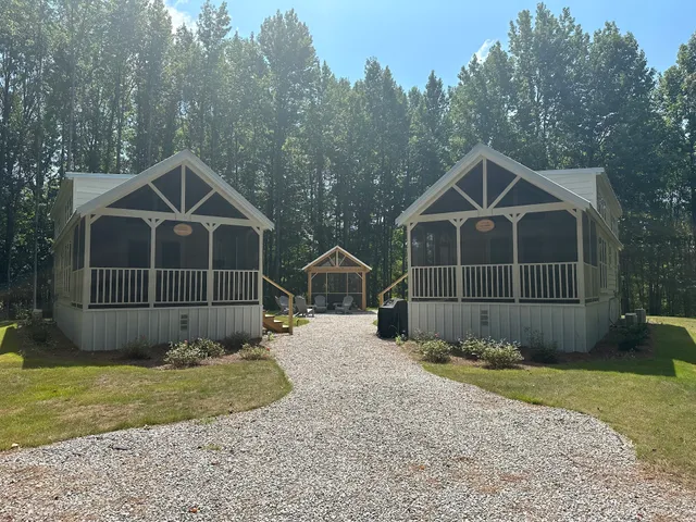 The Cottages at Moon Lake Farm