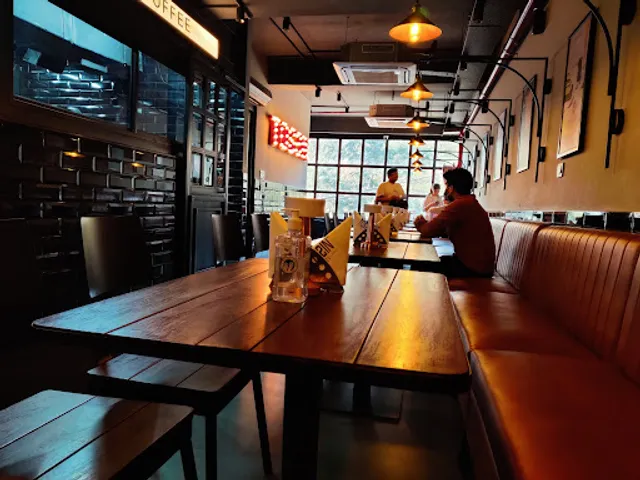 Tossin Pizza Rajouri Garden