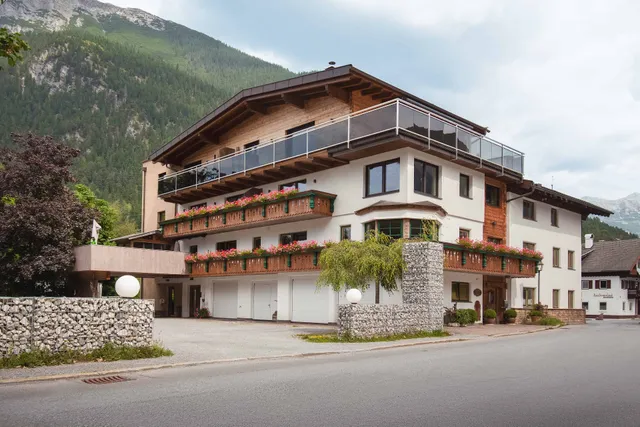 Appartements Pension Strolz