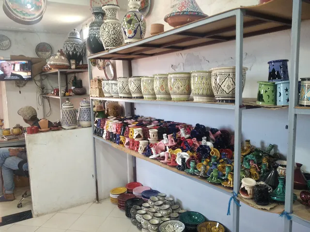 La Colline des Potiers : Ateliers de poterie & de peinture