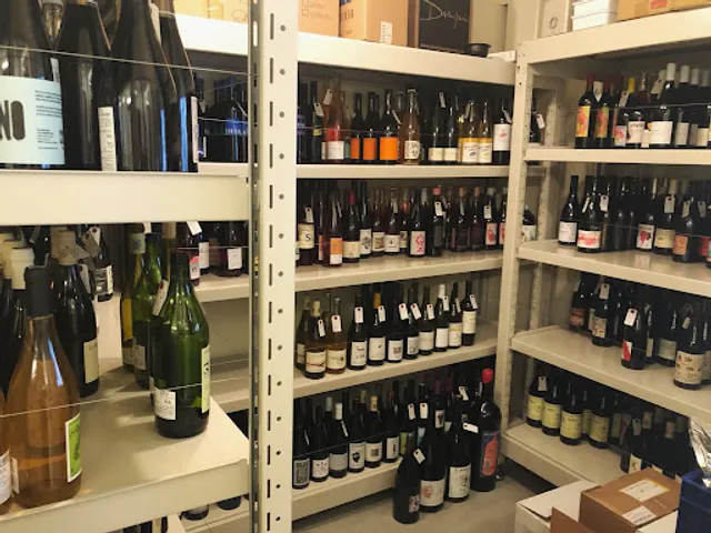 chichi クロワッサンソフトクリームとワイン