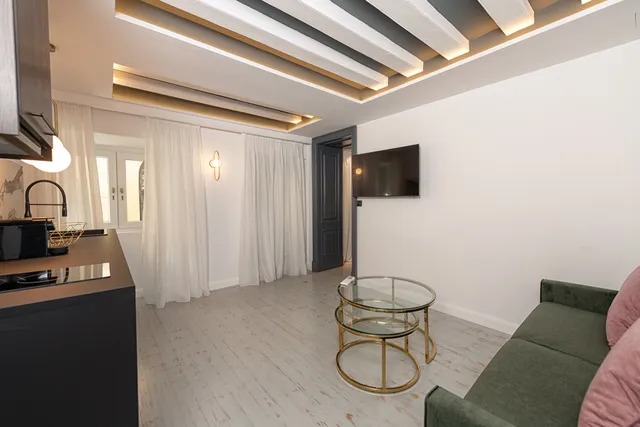 Kantoni Luxury Suites