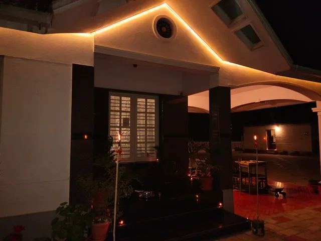 WHITEHOUSE ESTATESTAY