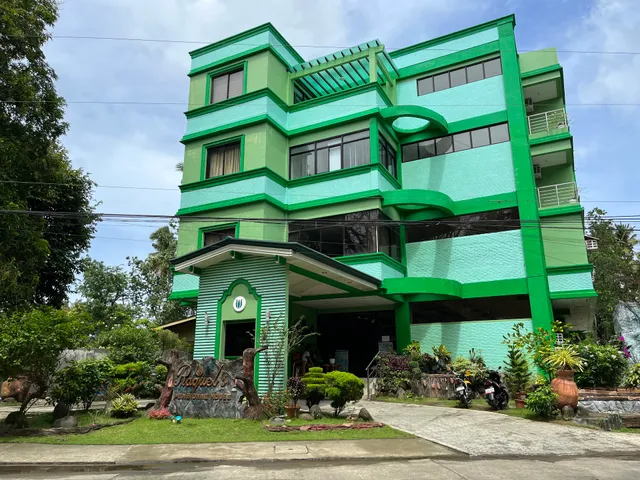 Raquel's Pensionne House