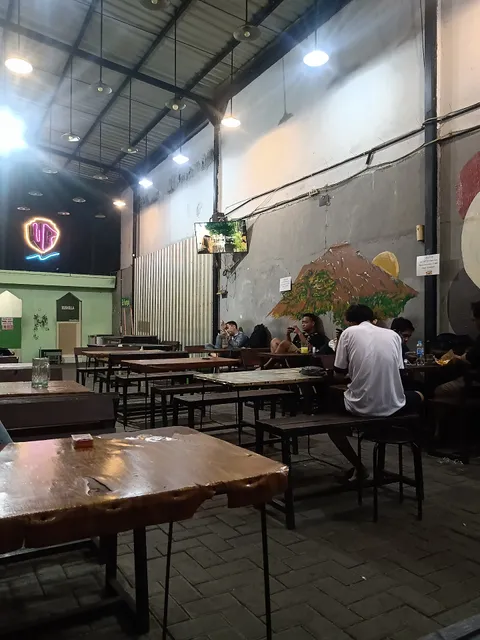 Warkop Bratang