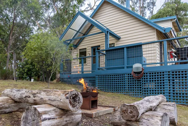 Lorne Bush House Cottages & Eco Retreats