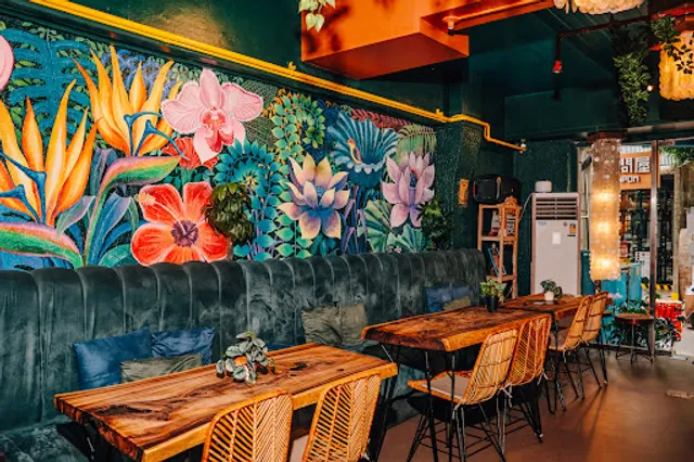 Cosmic Poblacion, Makati - A Vegan Restaurant & Cafe